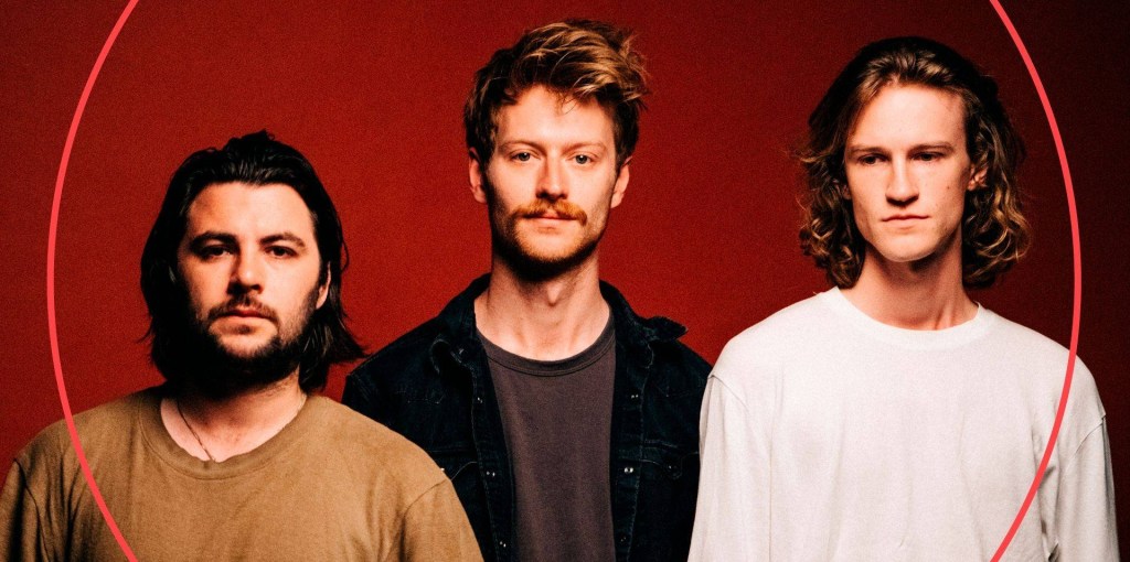 Kerala Dust adelanta dos canciones de su próximo LP Violet&nbsp;Drive.